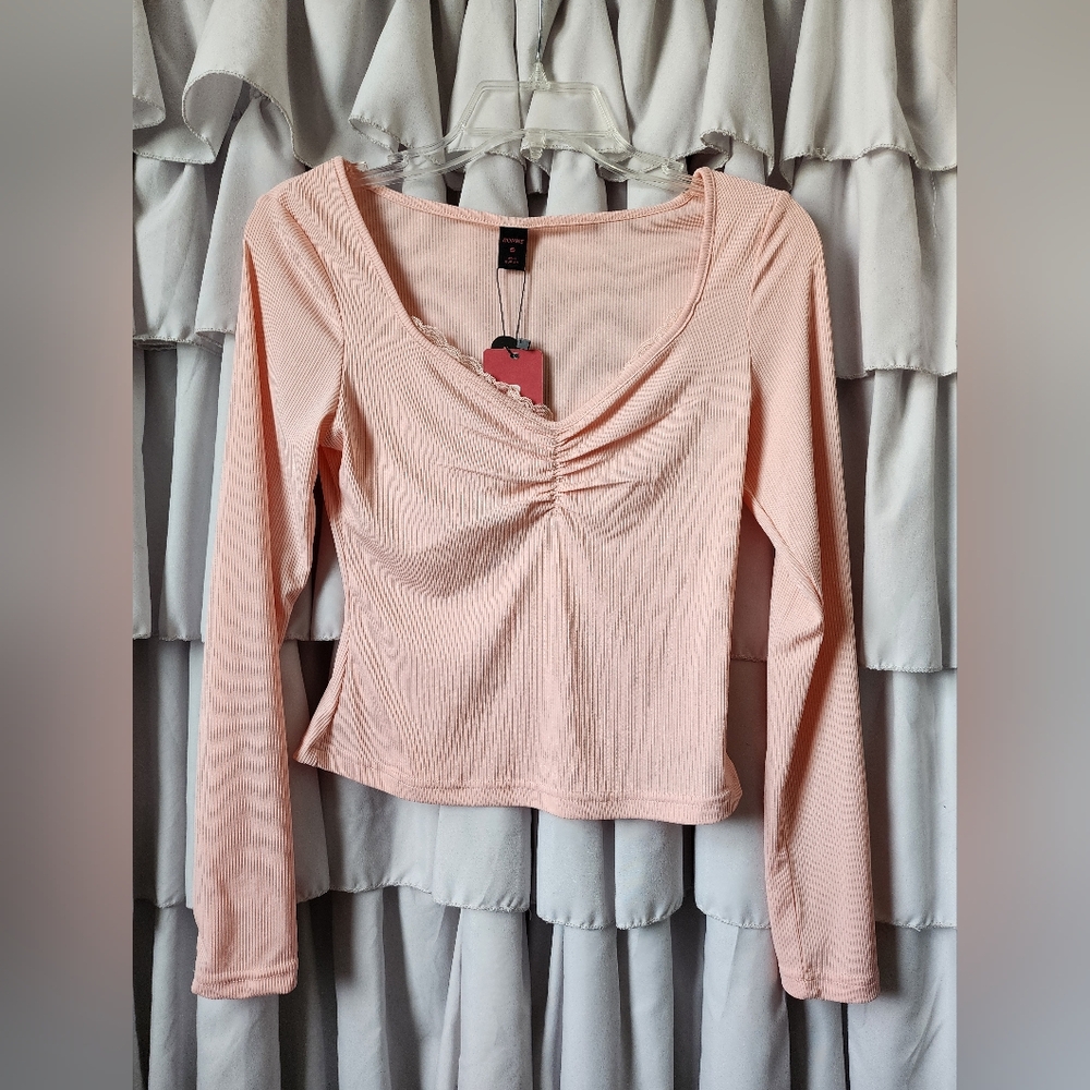 NWT Women's Romwe Long Sleeve Pink Top Size Small - Picture 1 of 5